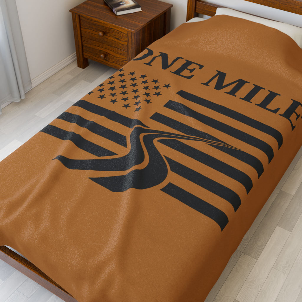 One Mile American Flag Velveteen Plush Blanket – Route Graphic Cozy Throw