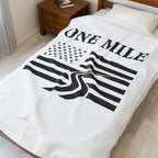 One Mile American Flag Velveteen Plush Blanket – Route Graphic Cozy Throw